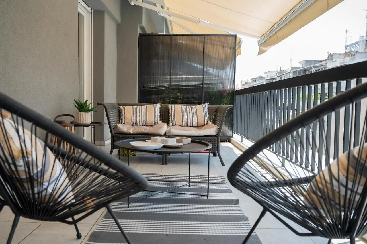 #Tropicana By Halu! Apartments Salonicco